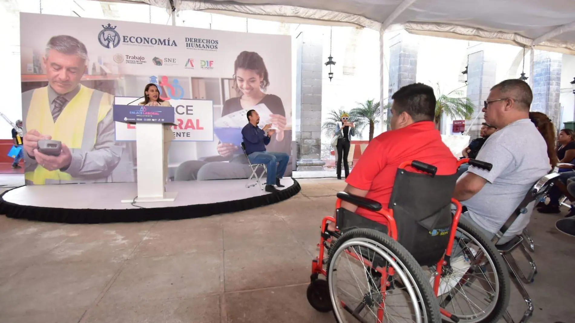 Feria de Enlace Laboral Incluyente en Irapuato ofrece oportunidad a personas con discapacidad  (2)